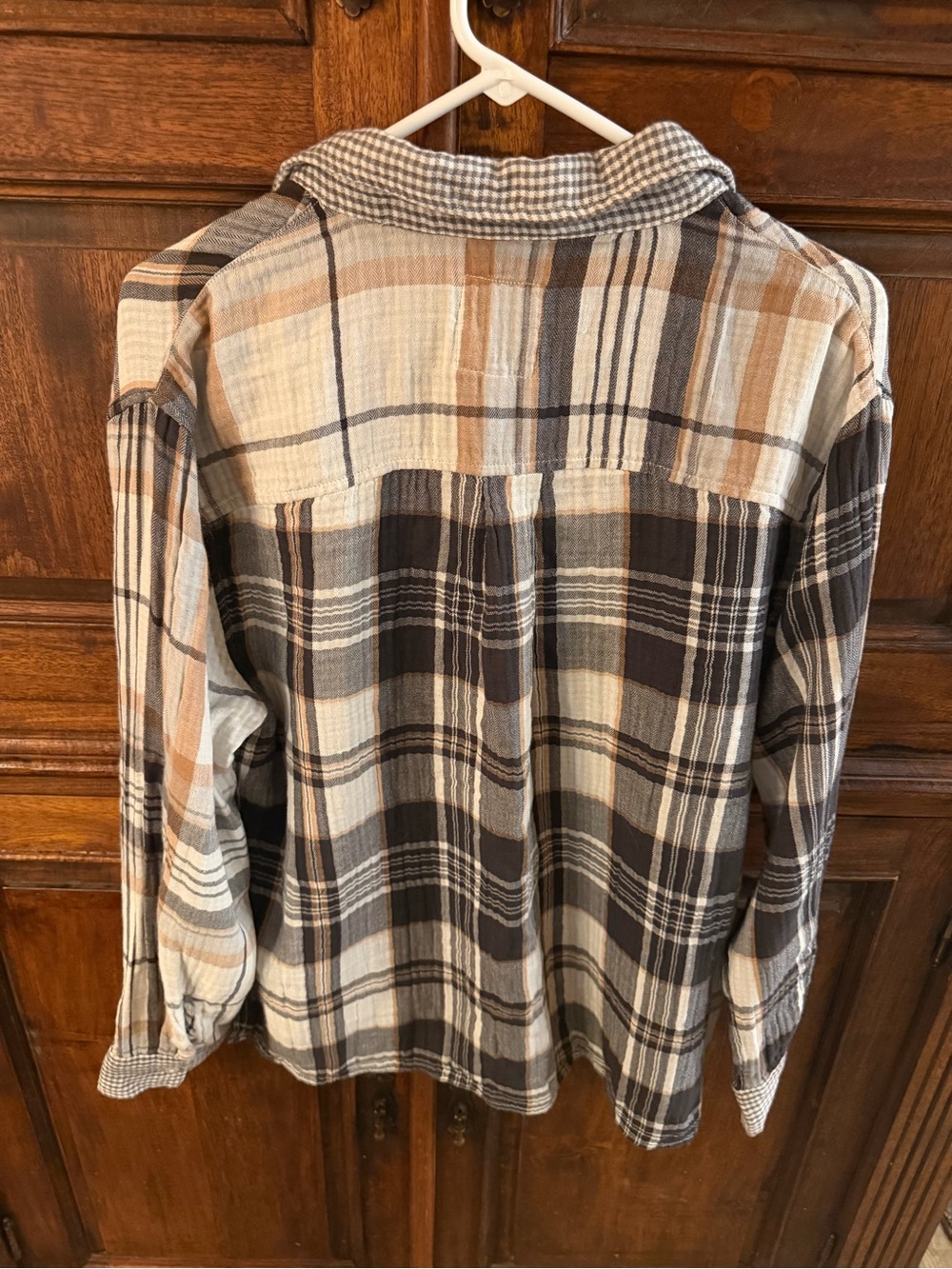 Aerie Top Gauze Plaid Button Up Medium Long Sleeve Relaxed Flannel - Picture 3 of 4